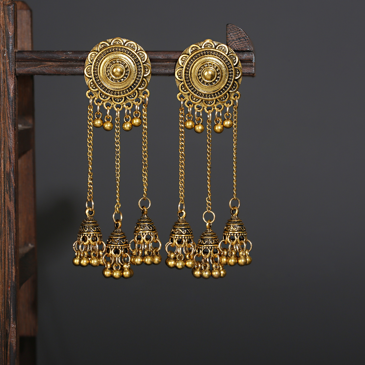 Ethnic Indian Fashion - Ethnic Vintage Round Flower Long Tassel