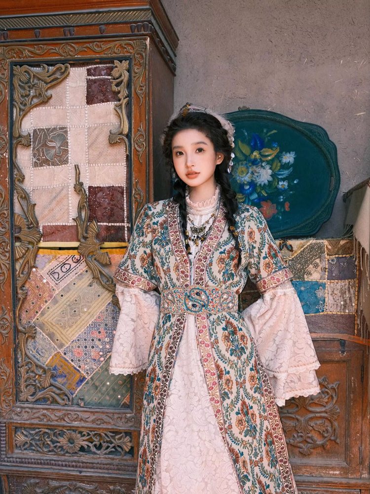 Ethnic Clothing & Online Fashion Store Khaadi Uk - Princess Style Ethnic Minority Girl Photography