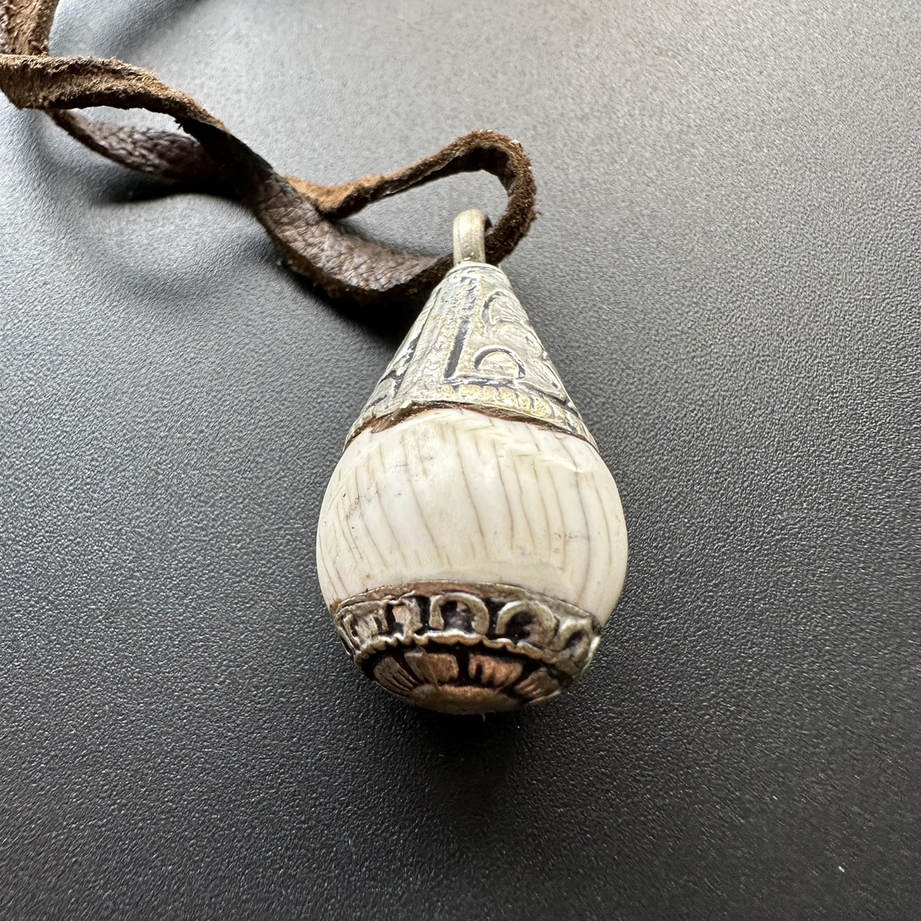 Handmade Tibetan  Pendant Vint - Ethnic Fashion World บทวิจารณ์และราคา
