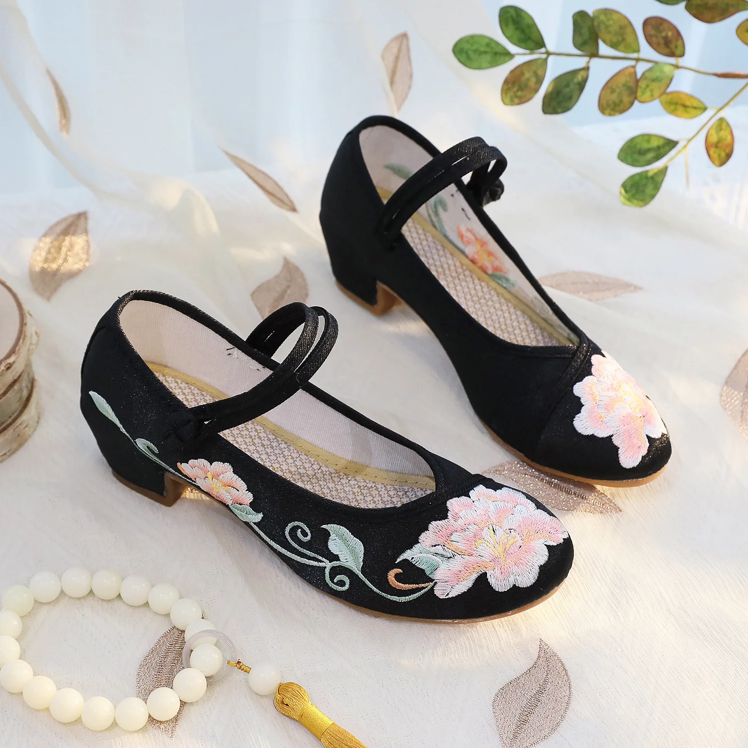 Size 34-40 Block Heel Cheongsa - Ethnic Style บทวิจารณ์และราคา