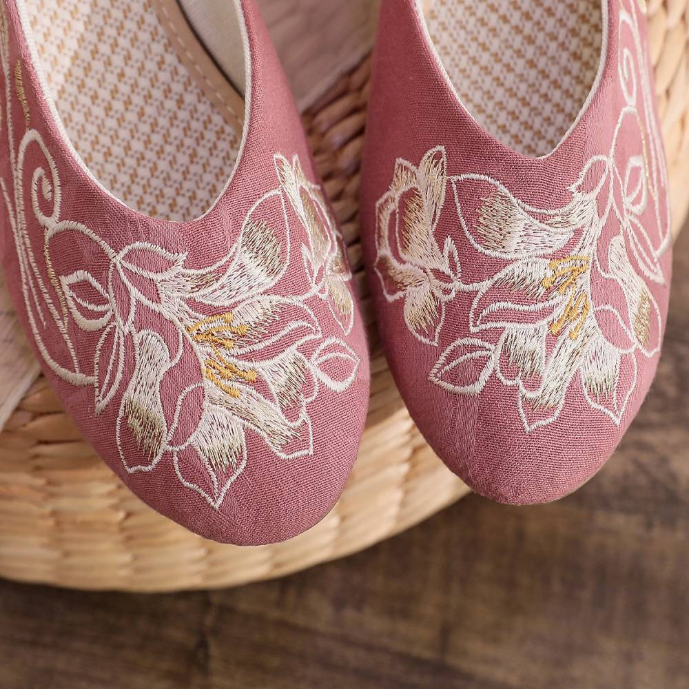 2026 Women's Wine Red & Beige  - Ethnic Fabric บทวิจารณ์และราคา