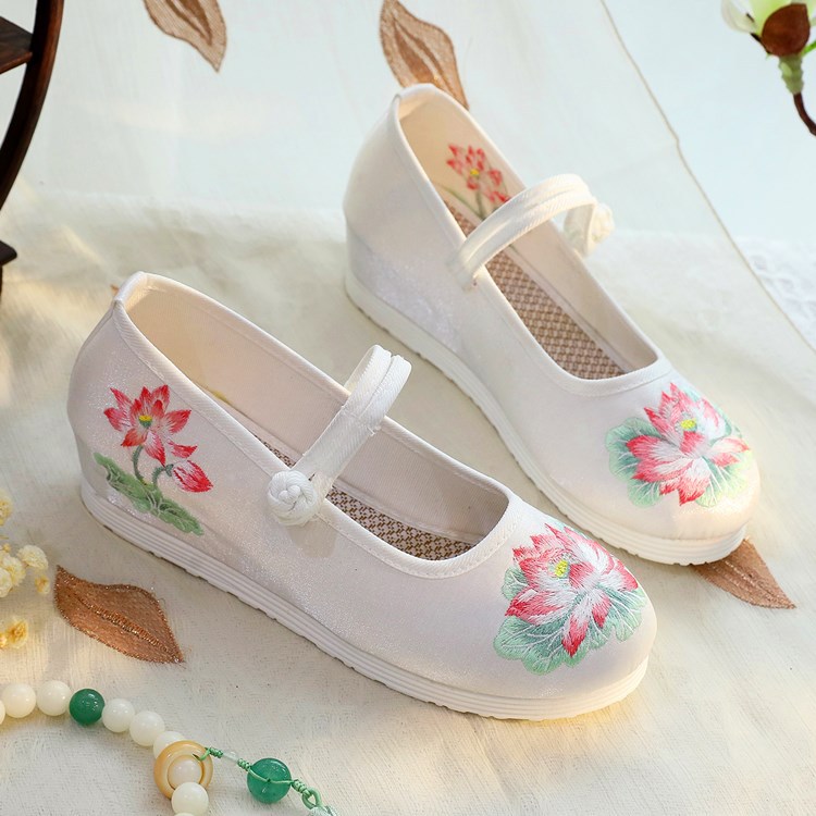 2026 Women's White & Green Lot - Ethnic Fabric บทวิจารณ์และราคา
