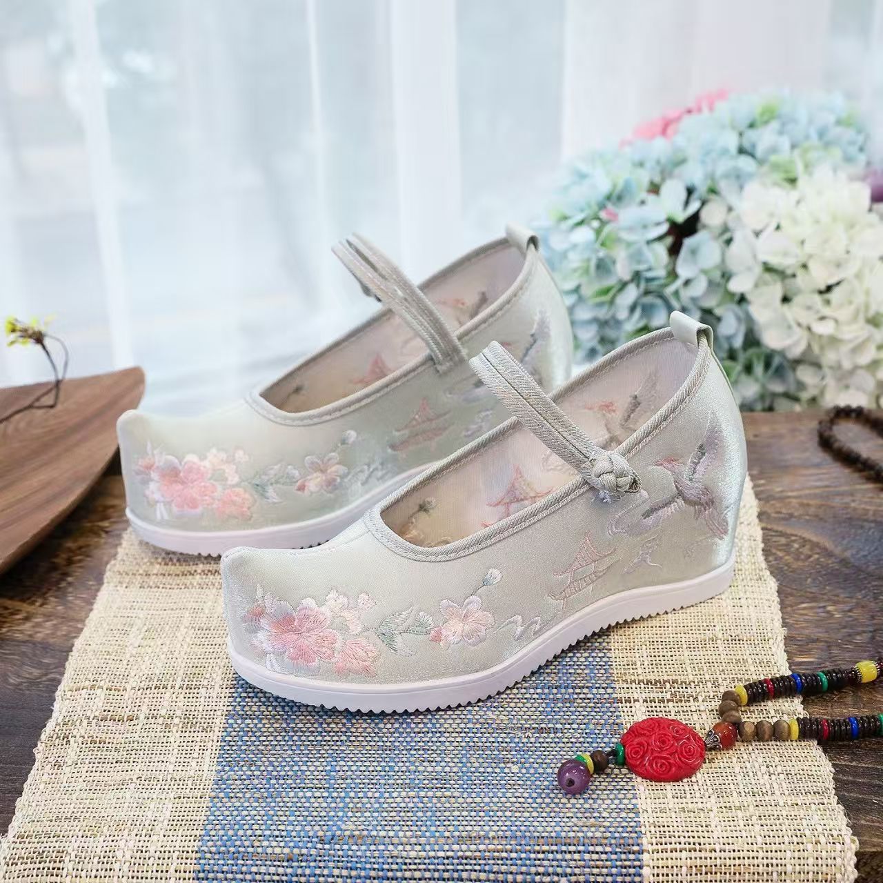 Women Increased Internal Embro - Ethnic Style บทวิจารณ์และราคา