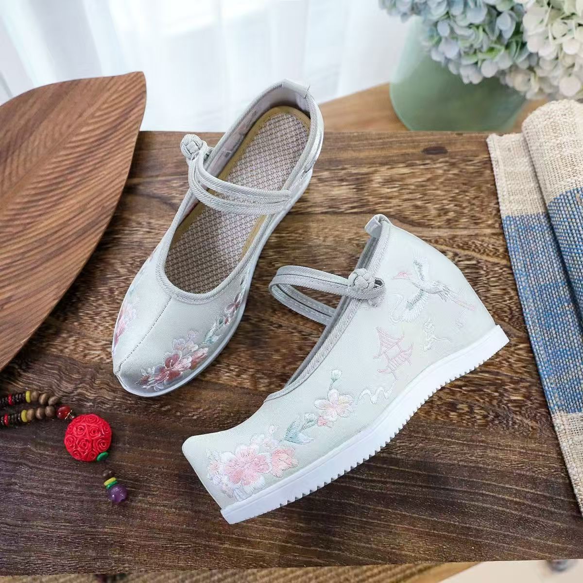 Women Increased Internal Embro - Ethnic Style บทวิจารณ์และราคา