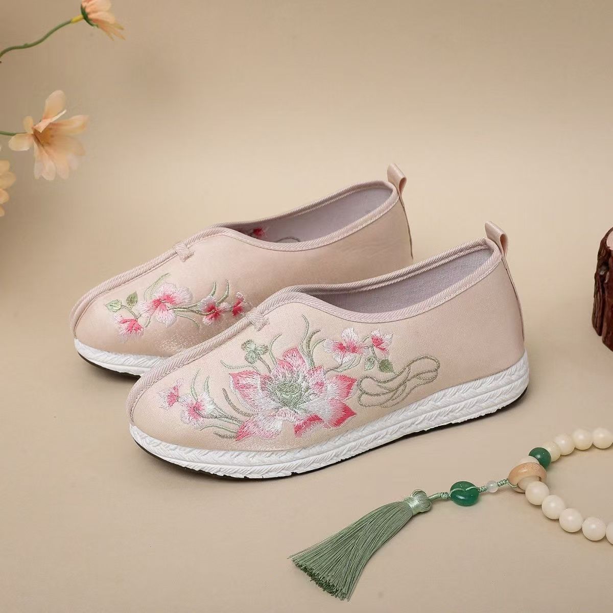 Woman Flat Sole Big Size Embro - Ethnic Style บทวิจารณ์และราคา