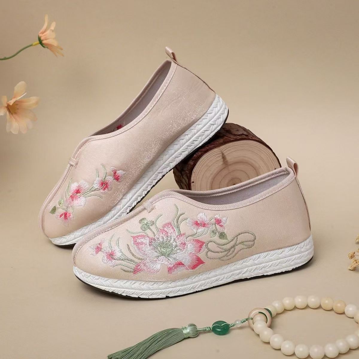 Woman Flat Sole Big Size Embro - Ethnic Style บทวิจารณ์และราคา