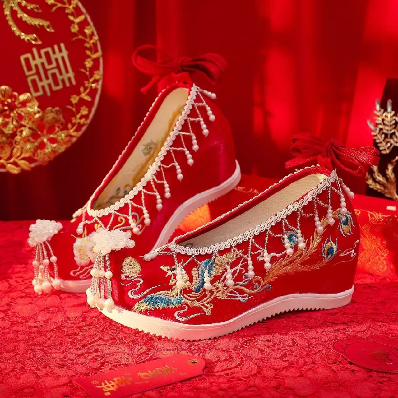 Women New Red Embroidered Wedd - Ethnic Style บทวิจารณ์และราคา