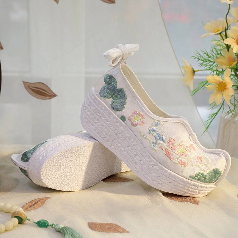 2026 Women's White Lotus Embro - Ethnic Style บทวิจารณ์และราคา