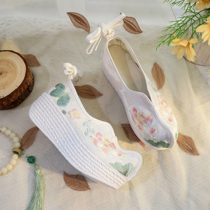 2026 Women's White Lotus Embro - Ethnic Style บทวิจารณ์และราคา
